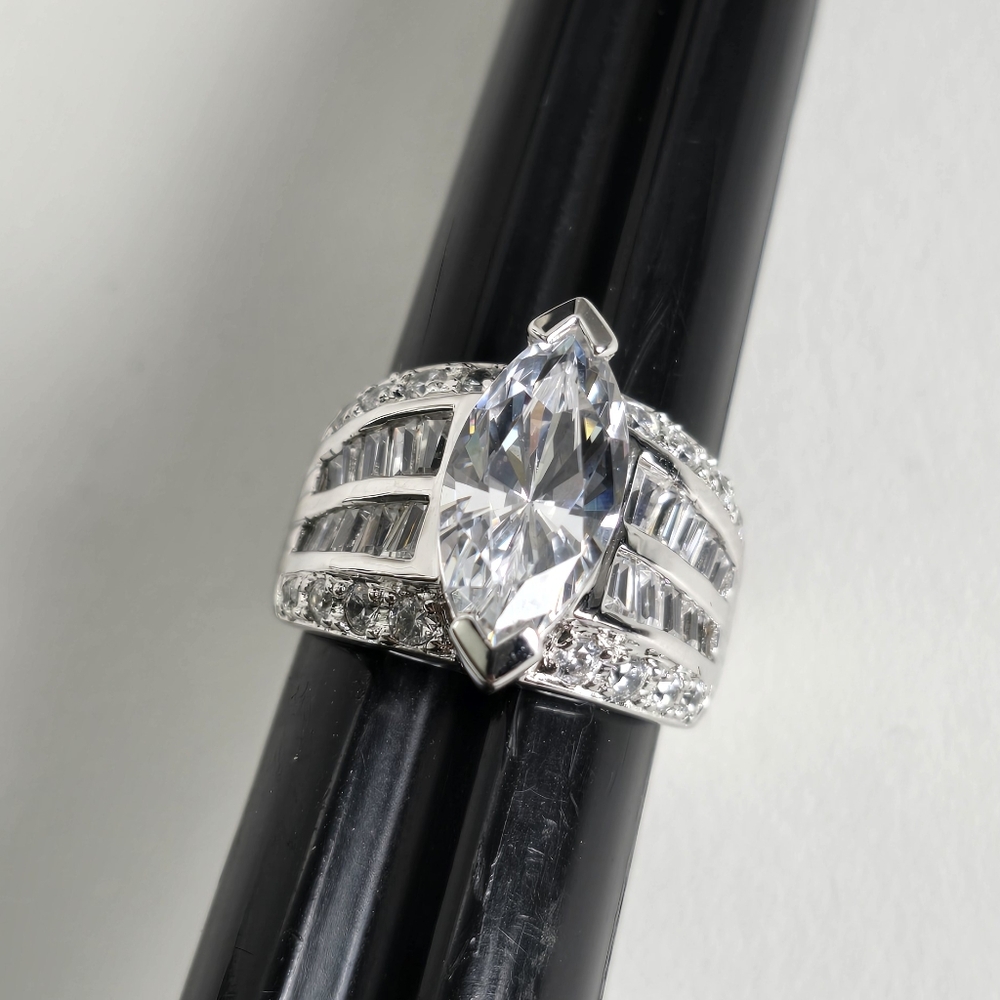 Sterling Silver 925 Elegant Silver Women's Ring